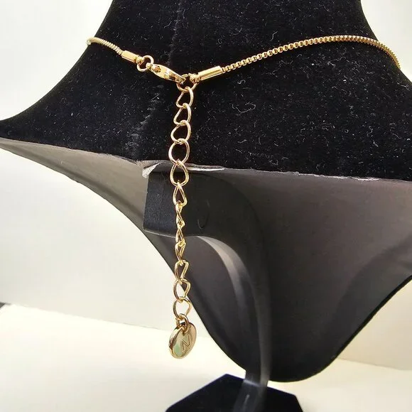 Faux Pearl Pendant Gold Tone Chain Necklace 17"+2" NWOT - Picture 4 of 5